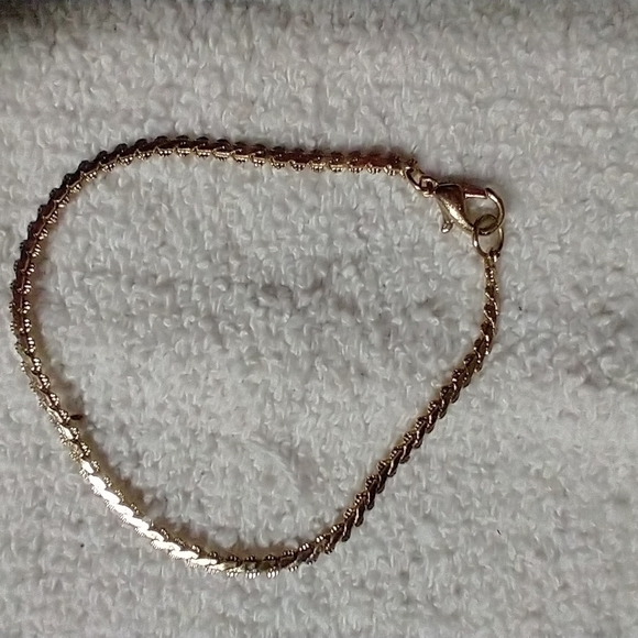 Goldtone chain bracelet plain - Picture 1 of 3